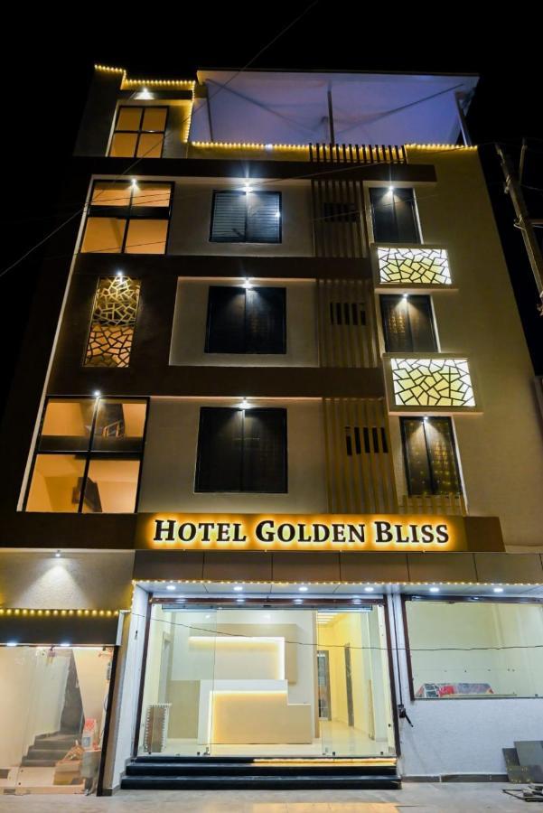 Hotel Golden Bliss Bhopal Bagian luar foto