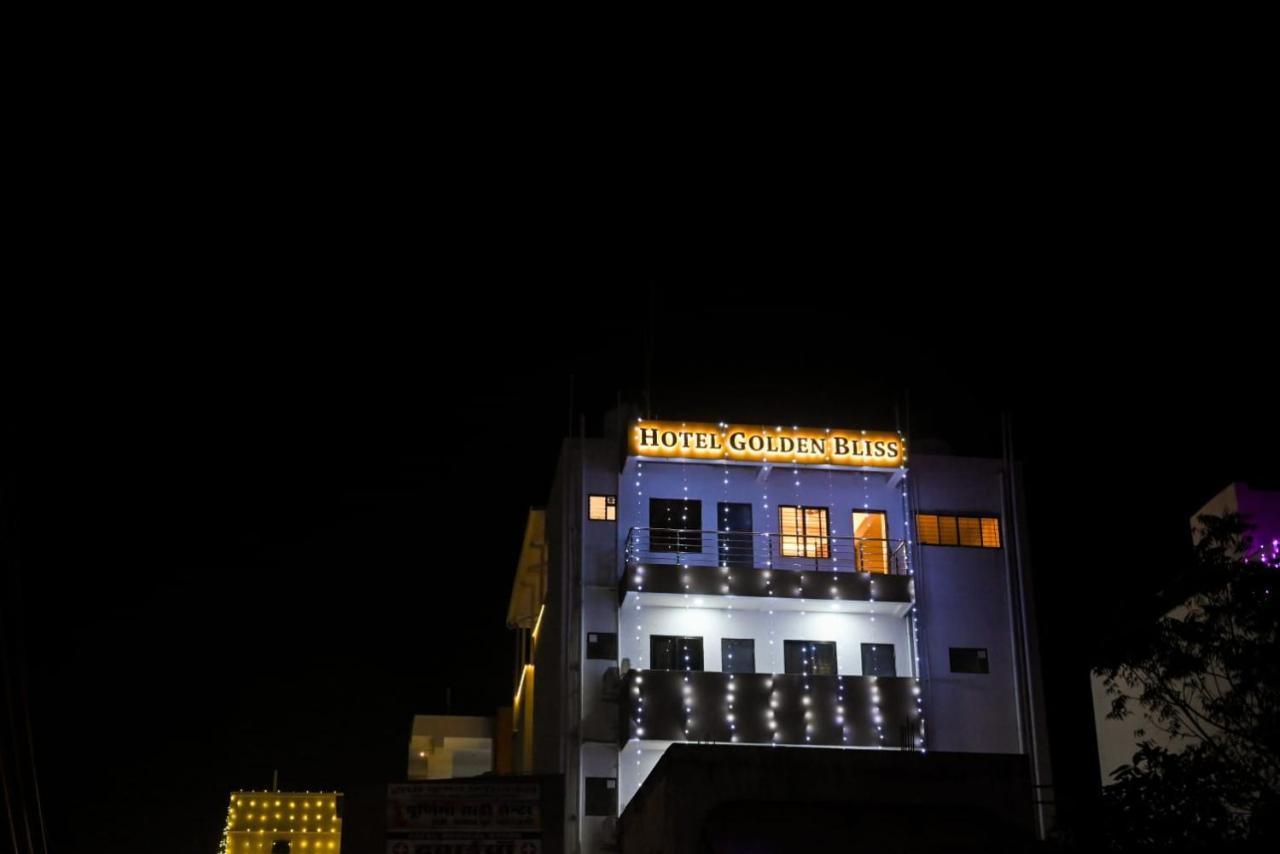 Hotel Golden Bliss Bhopal Bagian luar foto