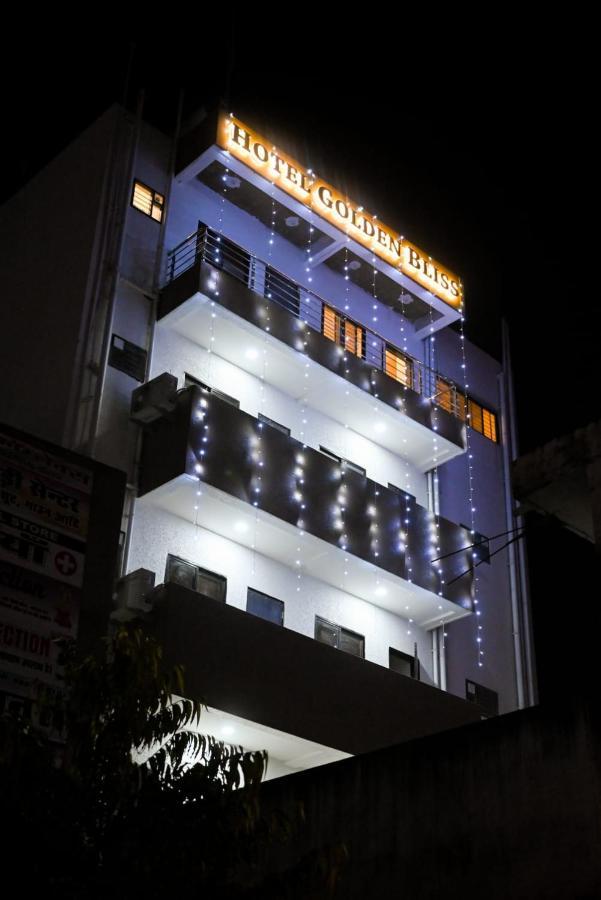 Hotel Golden Bliss Bhopal Bagian luar foto