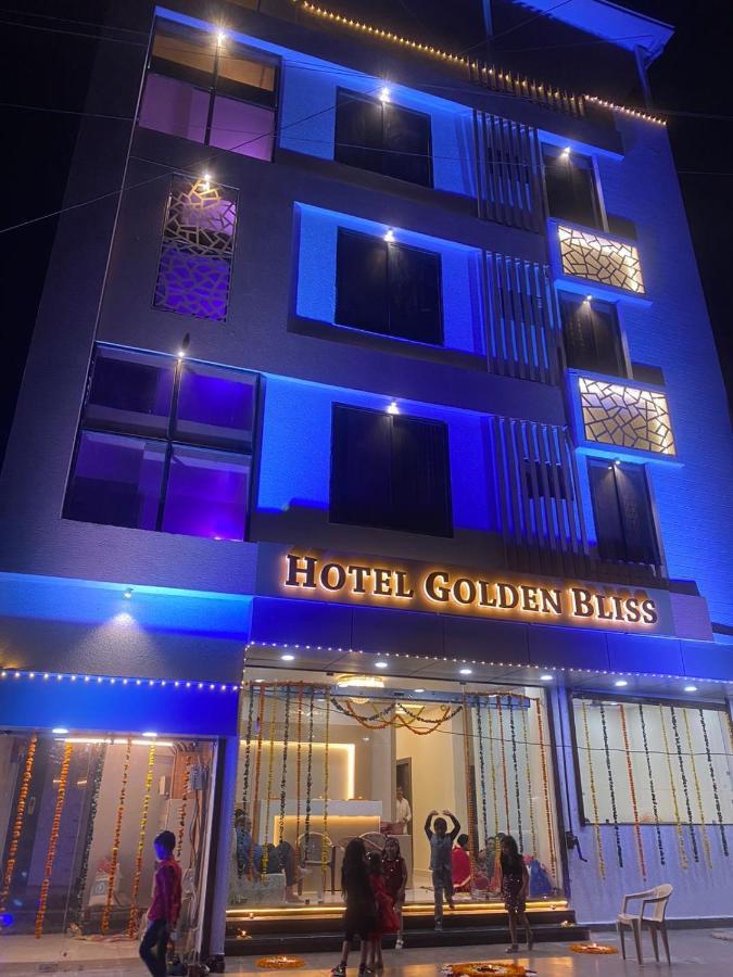 Hotel Golden Bliss Bhopal Bagian luar foto