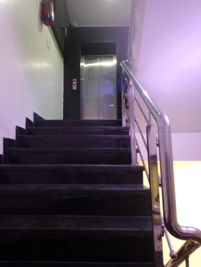 Hotel Golden Bliss Bhopal Bagian luar foto