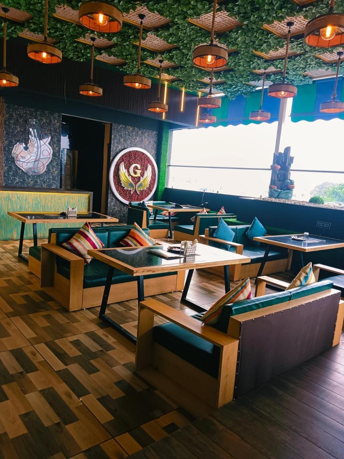 Hotel Golden Bliss Bhopal Bagian luar foto